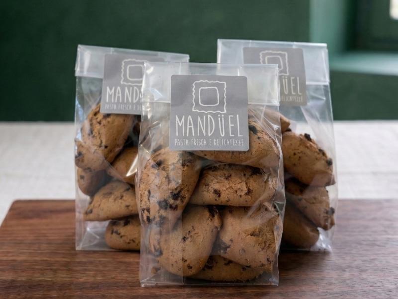 Biscotti con gocce di cioccolato